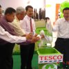 1YAB Tuan Lim Guan Eng, Ketua Menteri Pulau Pinang merasmikan kempen ' no plastic bag' di Tesco Sbg Jaya pada 5-7-2009